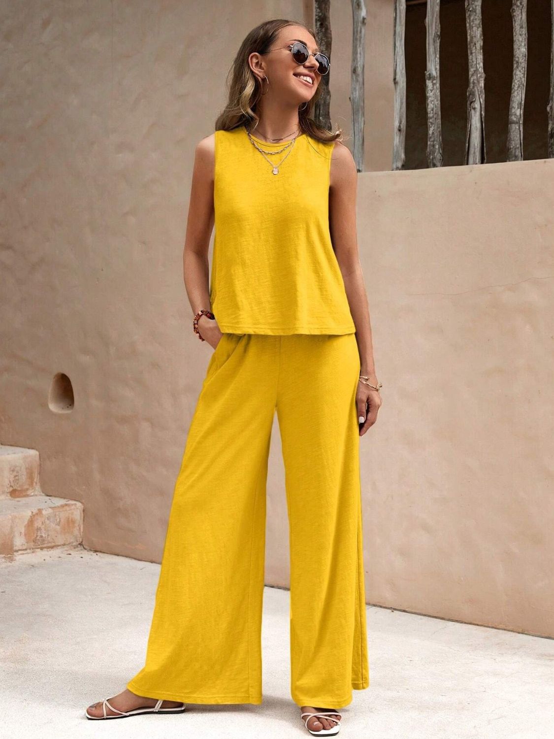 Round Neck Sleeveless Top