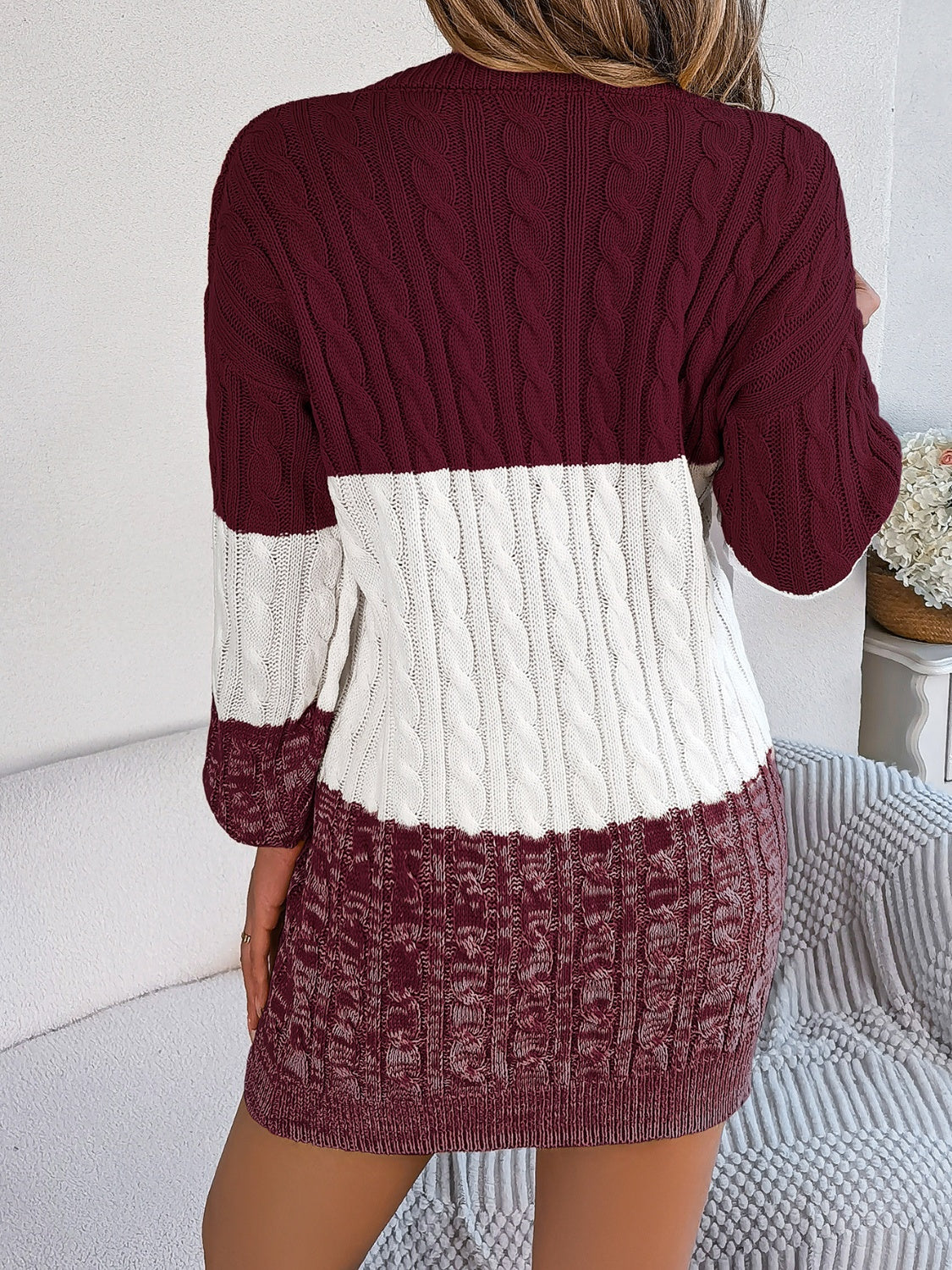 Cable-Knit Round Neck 