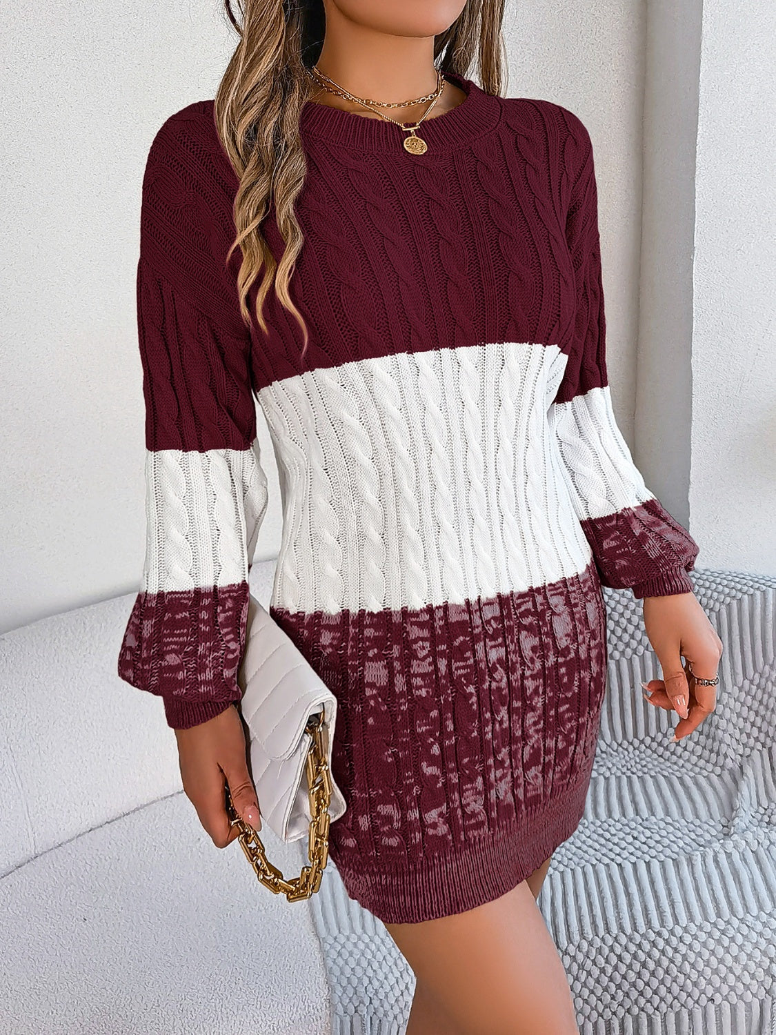 Cable-Knit Round Neck 
